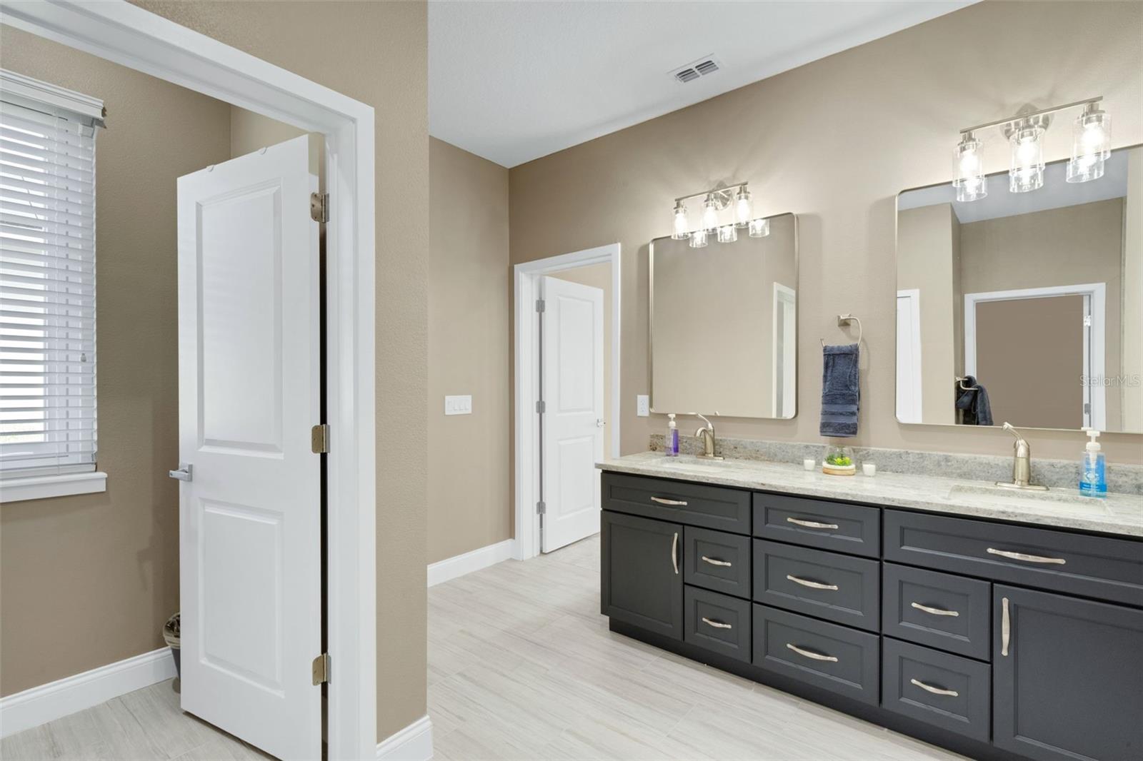 Image 33 of 66 For 545 Gandhi Drive