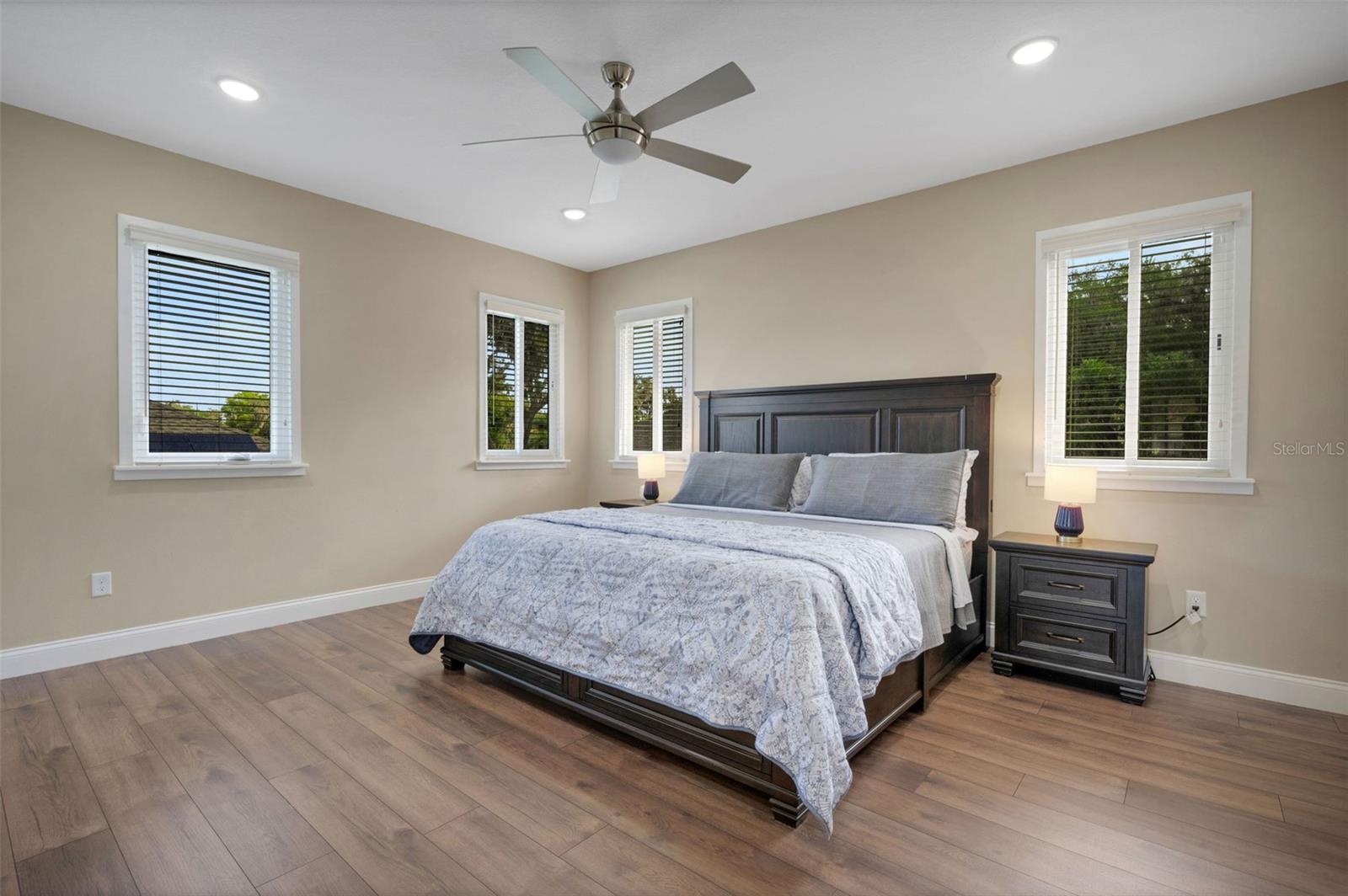 Image 40 of 66 For 545 Gandhi Drive