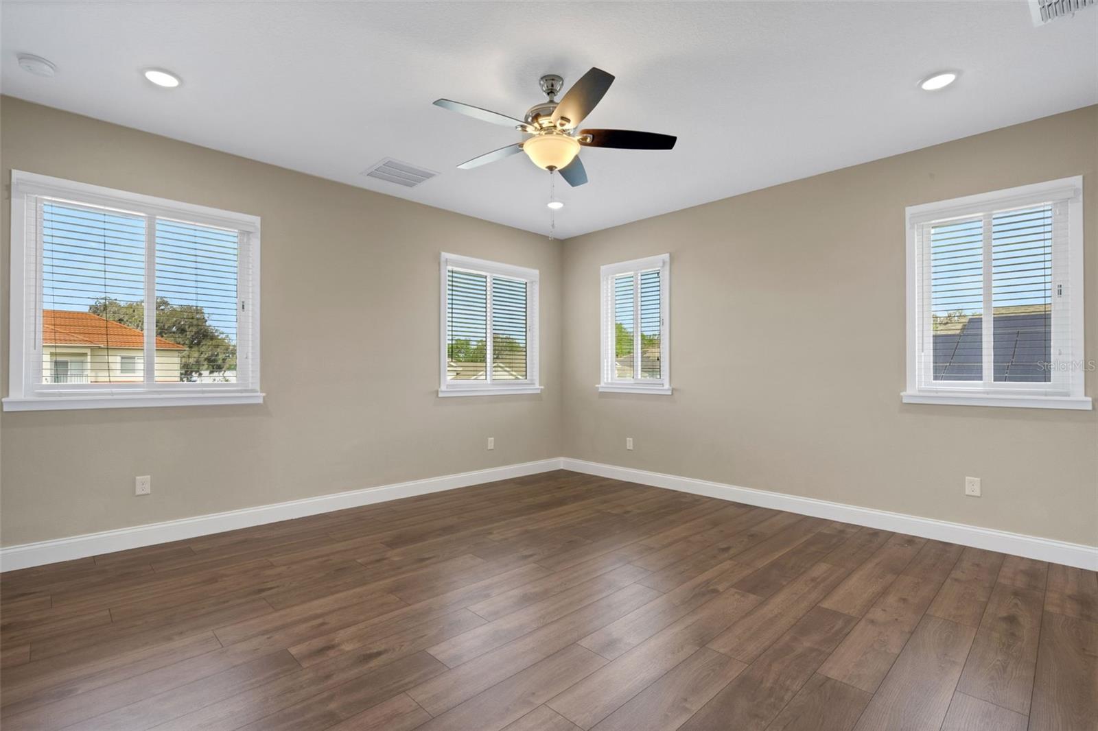 Image 44 of 66 For 545 Gandhi Drive