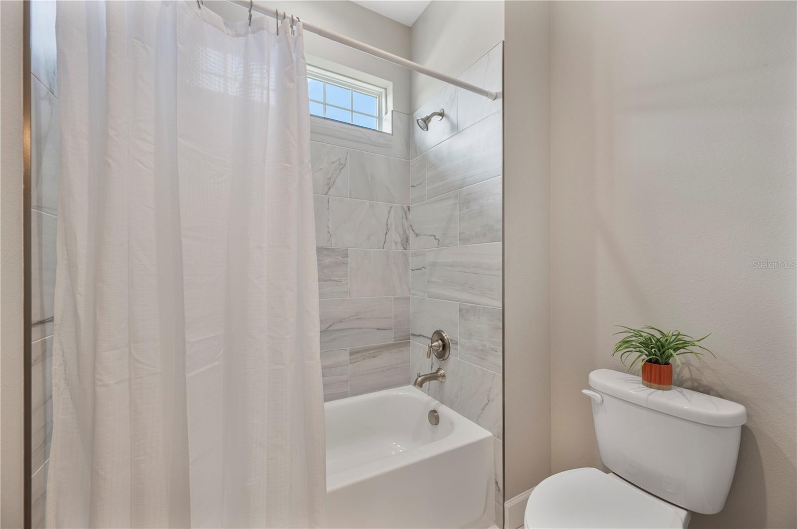 Image 30 of 53 For 4537 Fairway Oaks Drive