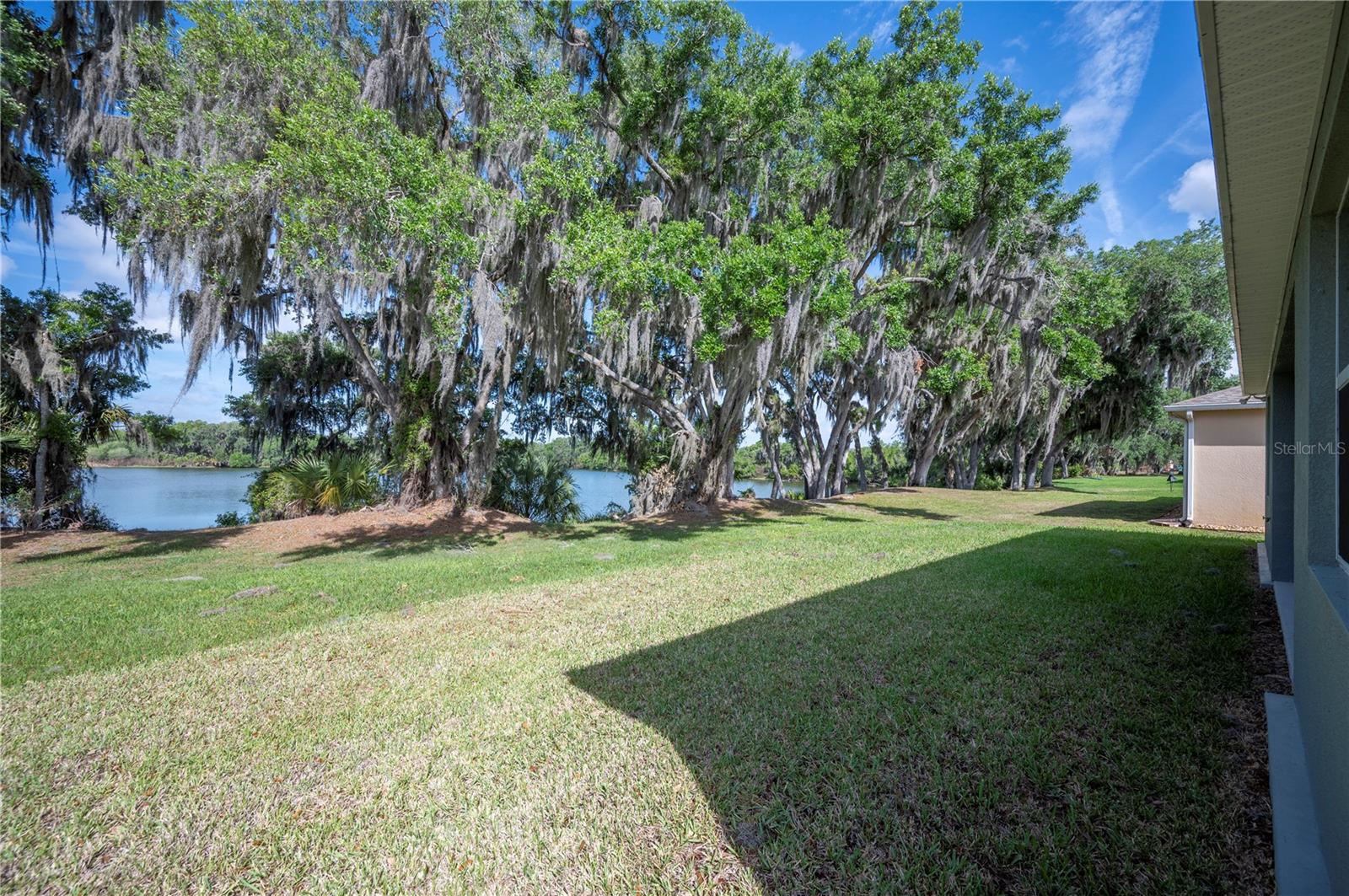 Image 39 of 53 For 4537 Fairway Oaks Drive