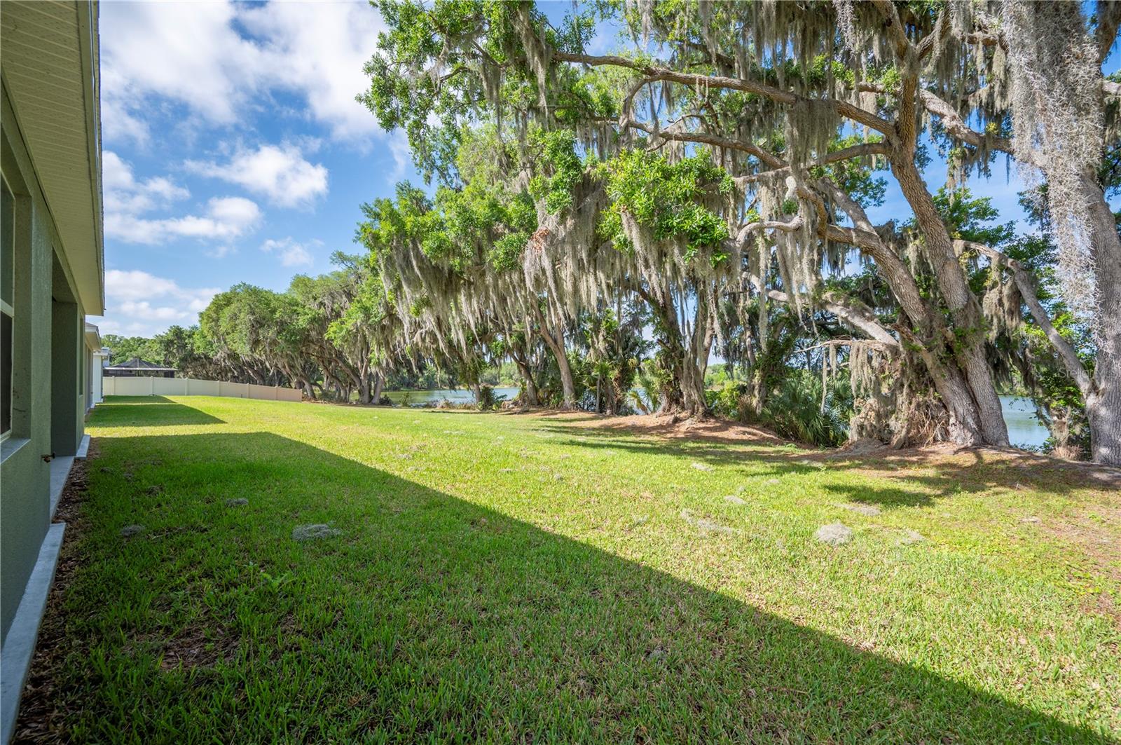 Image 40 of 53 For 4537 Fairway Oaks Drive