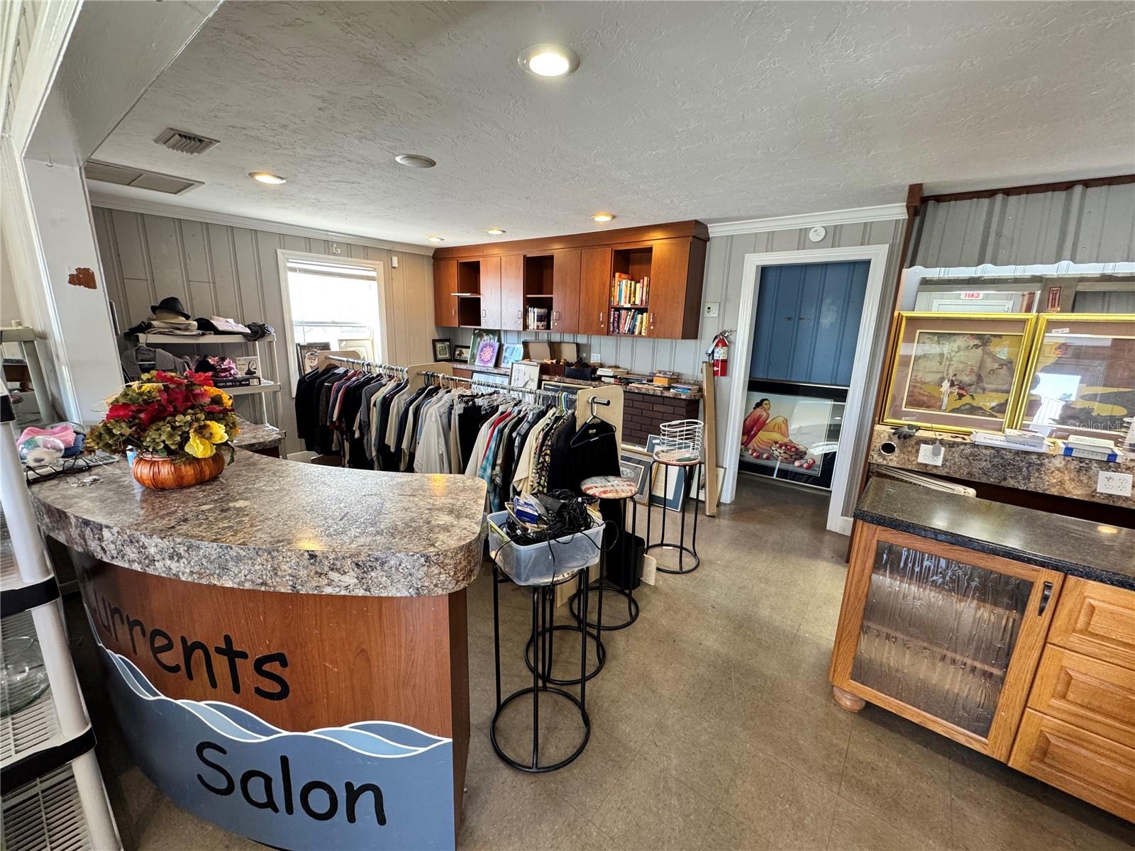 Image 3 of 15 For 2924 Kenilworth Boulevard