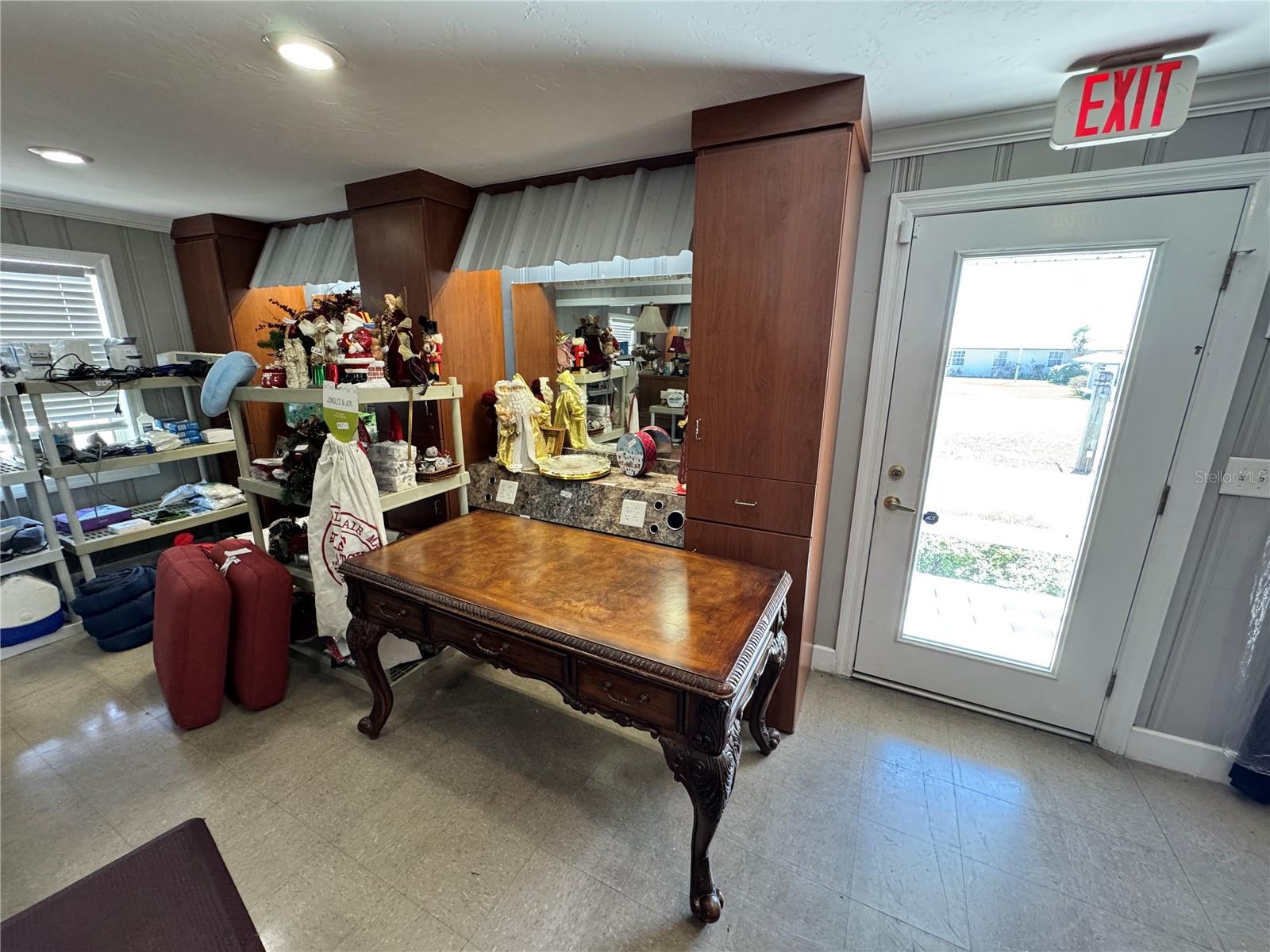 Image 7 of 15 For 2924 Kenilworth Boulevard