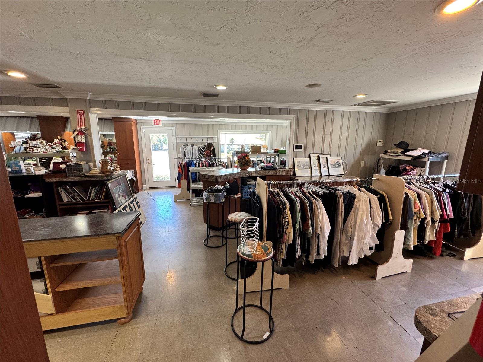 Image 8 of 15 For 2924 Kenilworth Boulevard