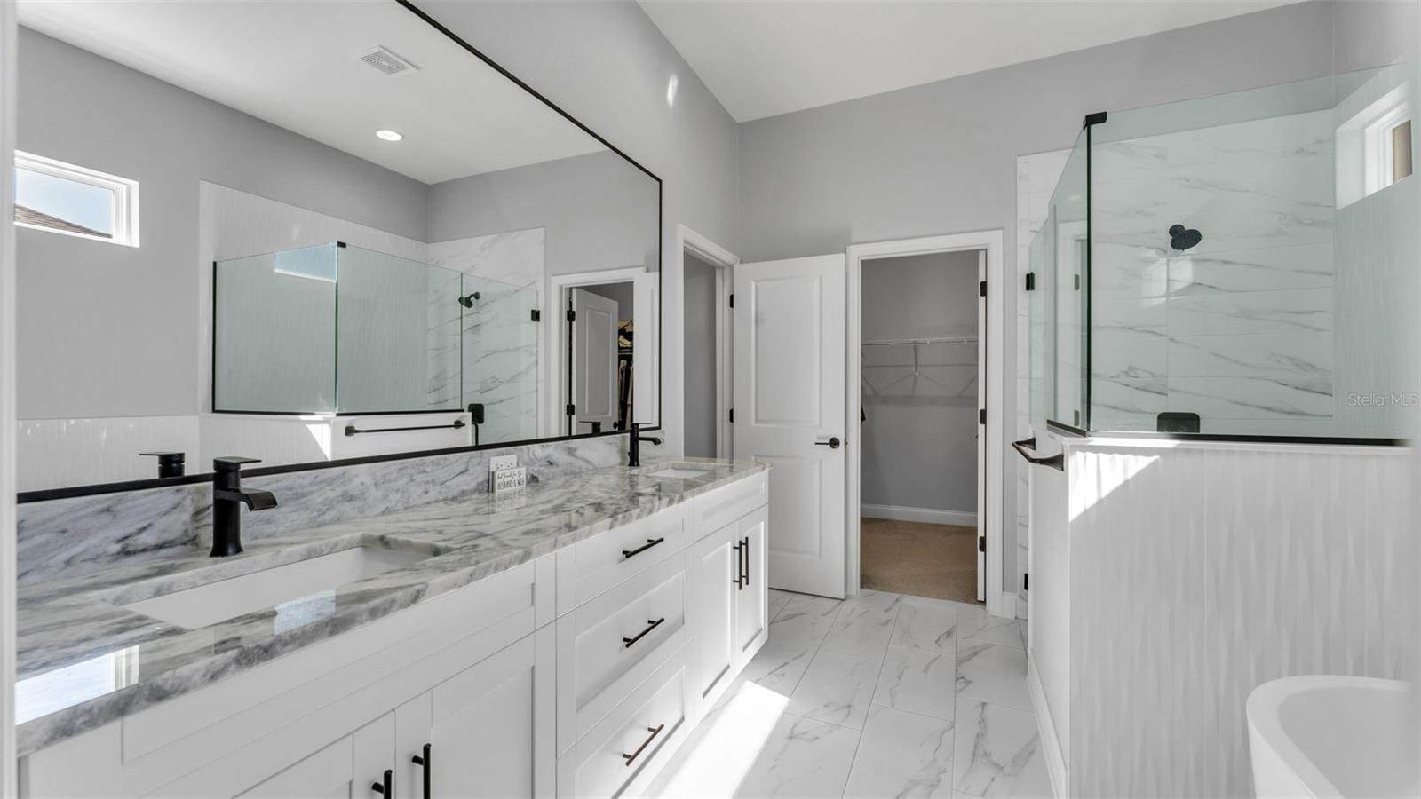 Image 19 of 52 For 7013 Bentridge Drive