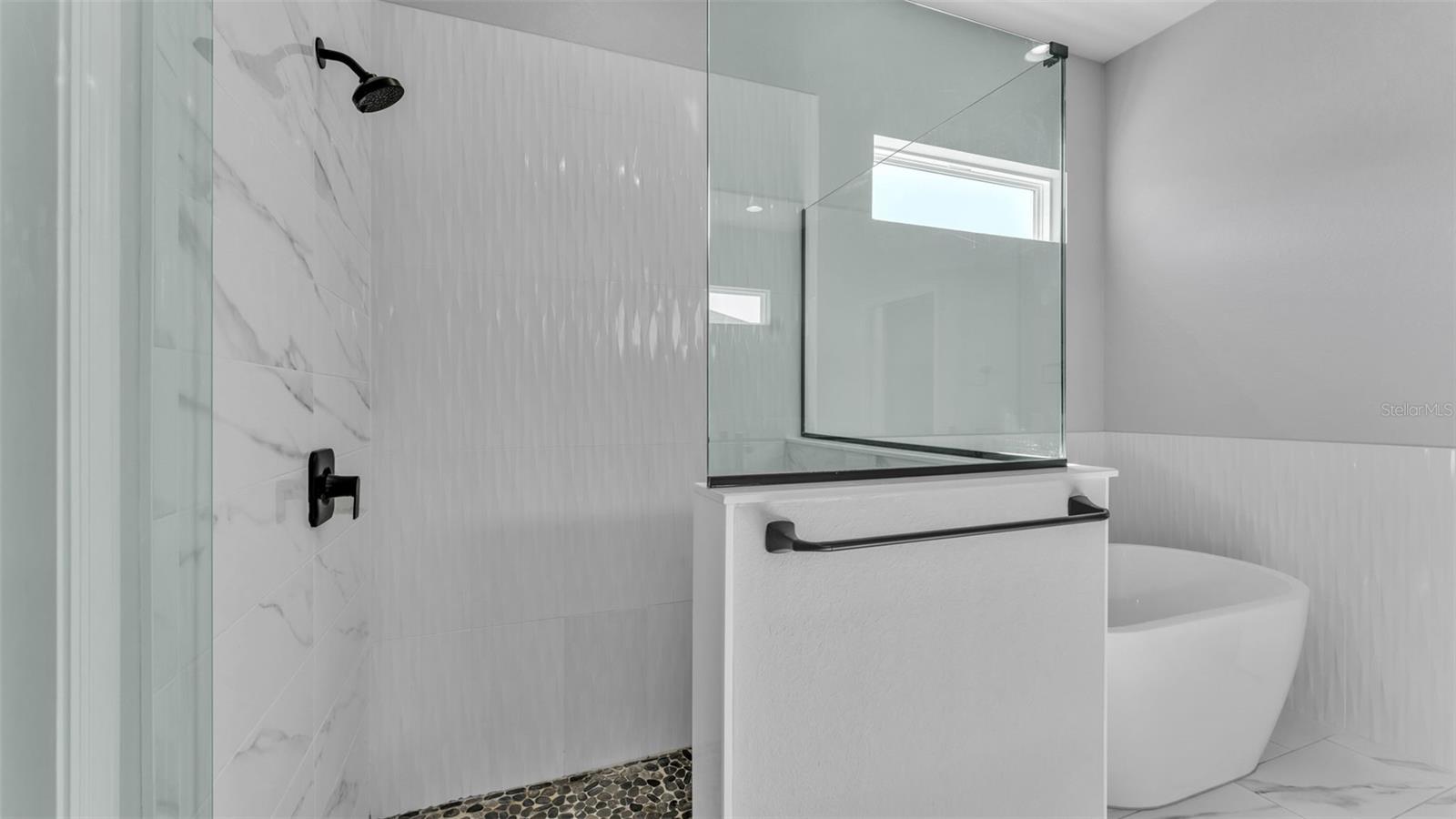 Image 21 of 52 For 7013 Bentridge Drive