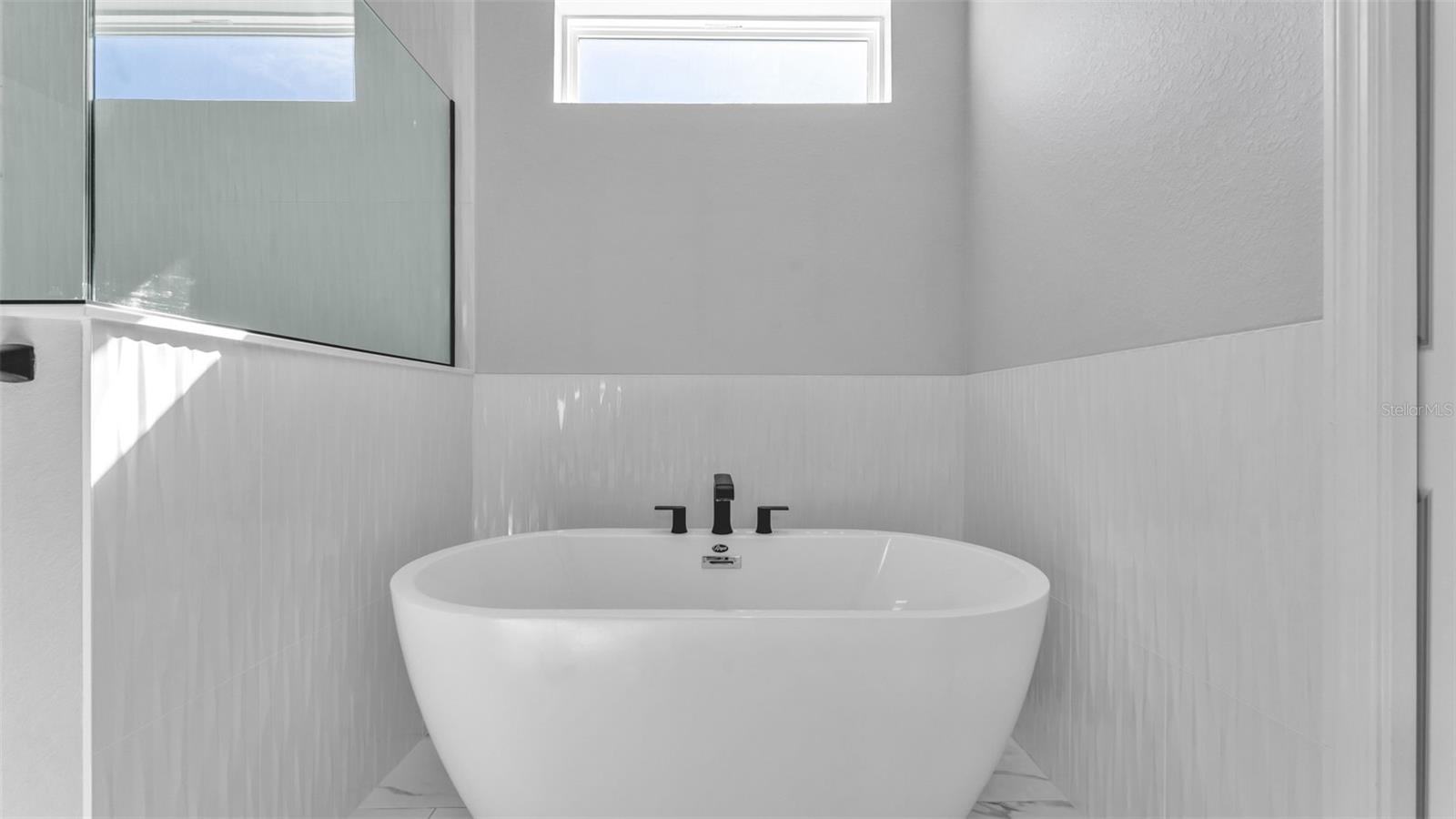 Image 22 of 52 For 7013 Bentridge Drive