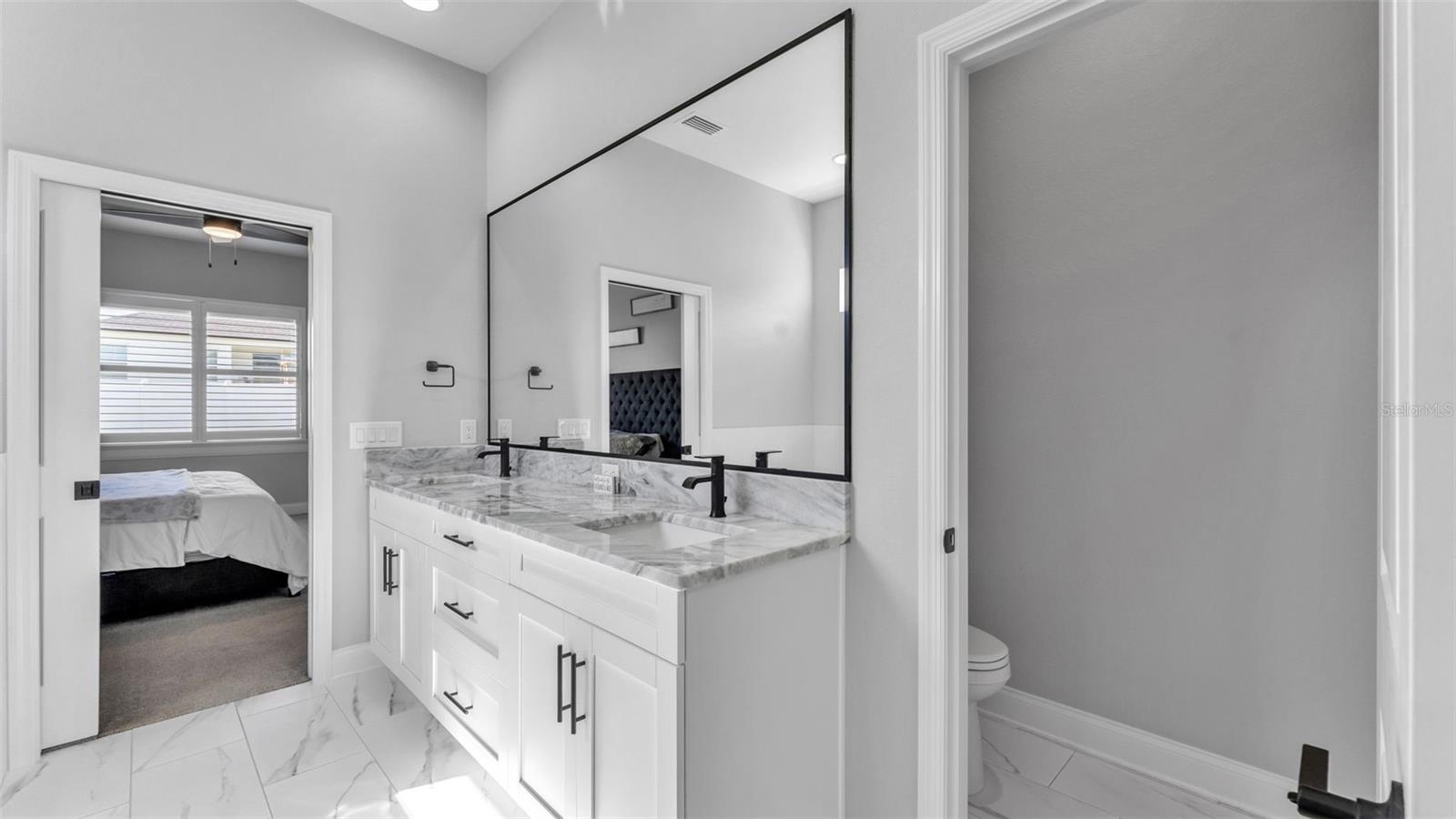 Image 24 of 52 For 7013 Bentridge Drive