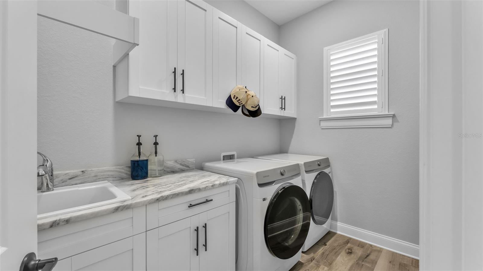 Image 39 of 52 For 7013 Bentridge Drive