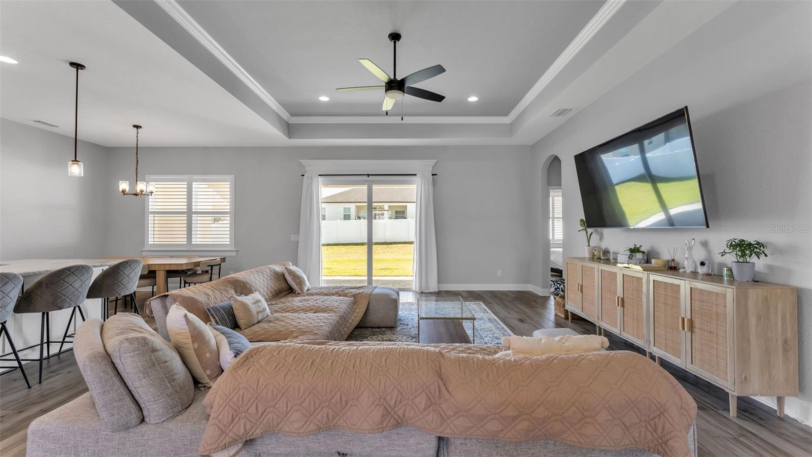 Image 6 of 52 For 7013 Bentridge Drive