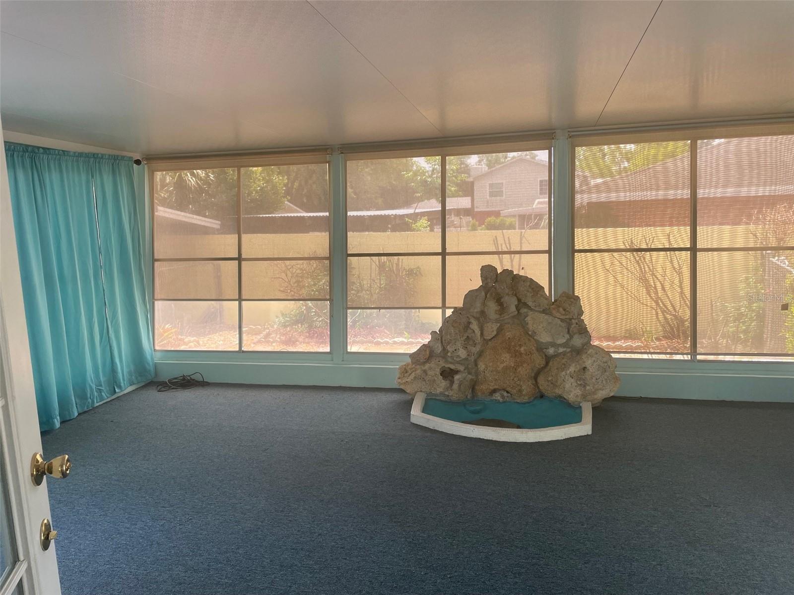 Image 19 of 33 For 260 Harbord Street