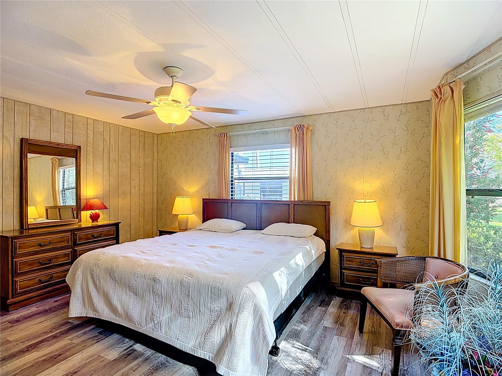 Image 29 of 49 For 6561 Chinaberry Dr Ne