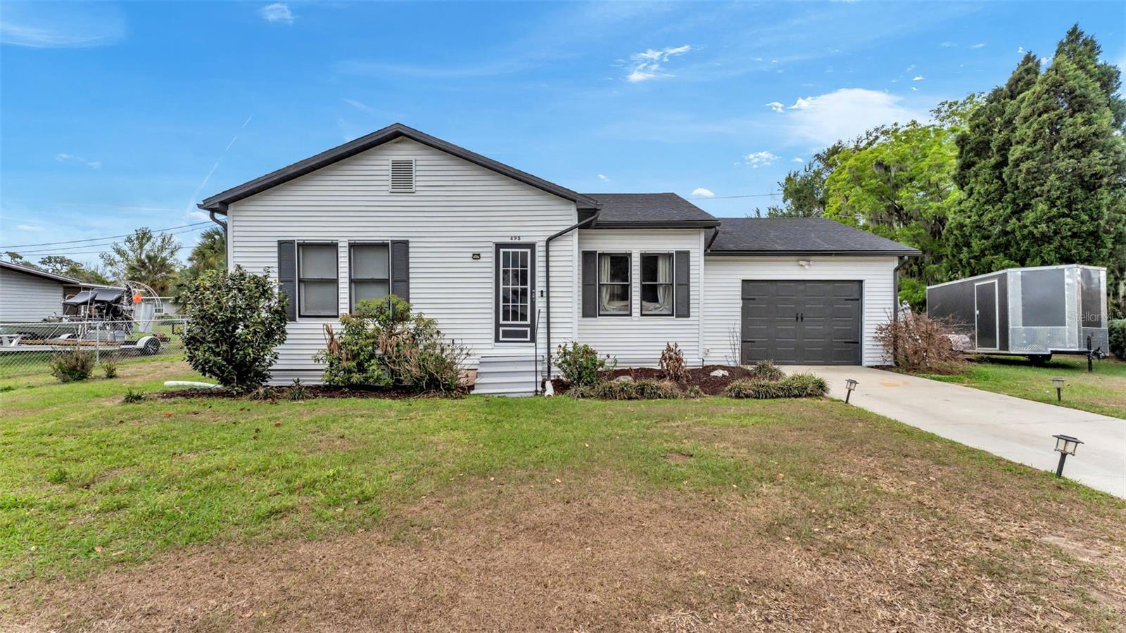 Image 3 of 33 For 495 Plumosa Street