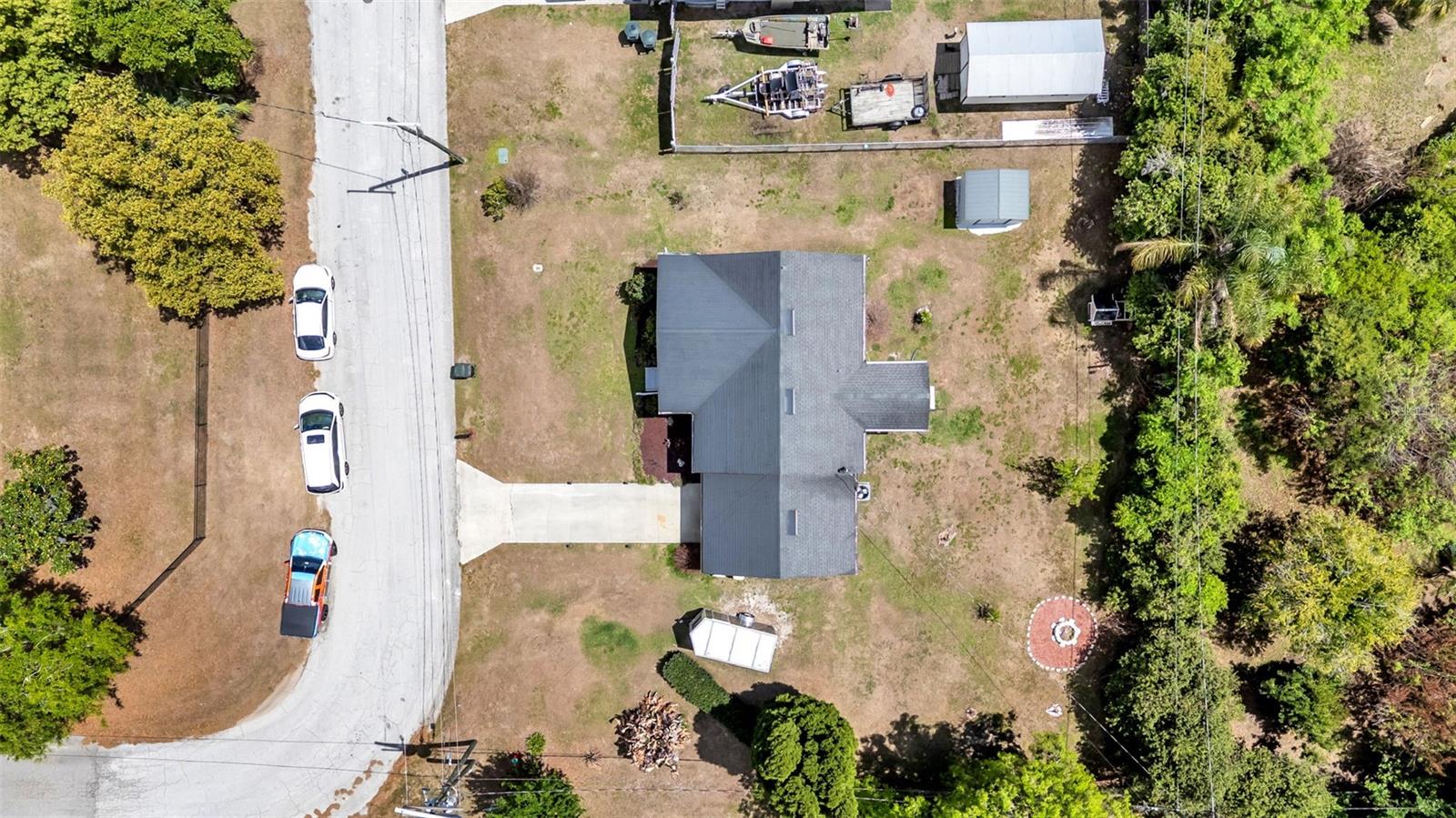 Image 30 of 33 For 495 Plumosa Street