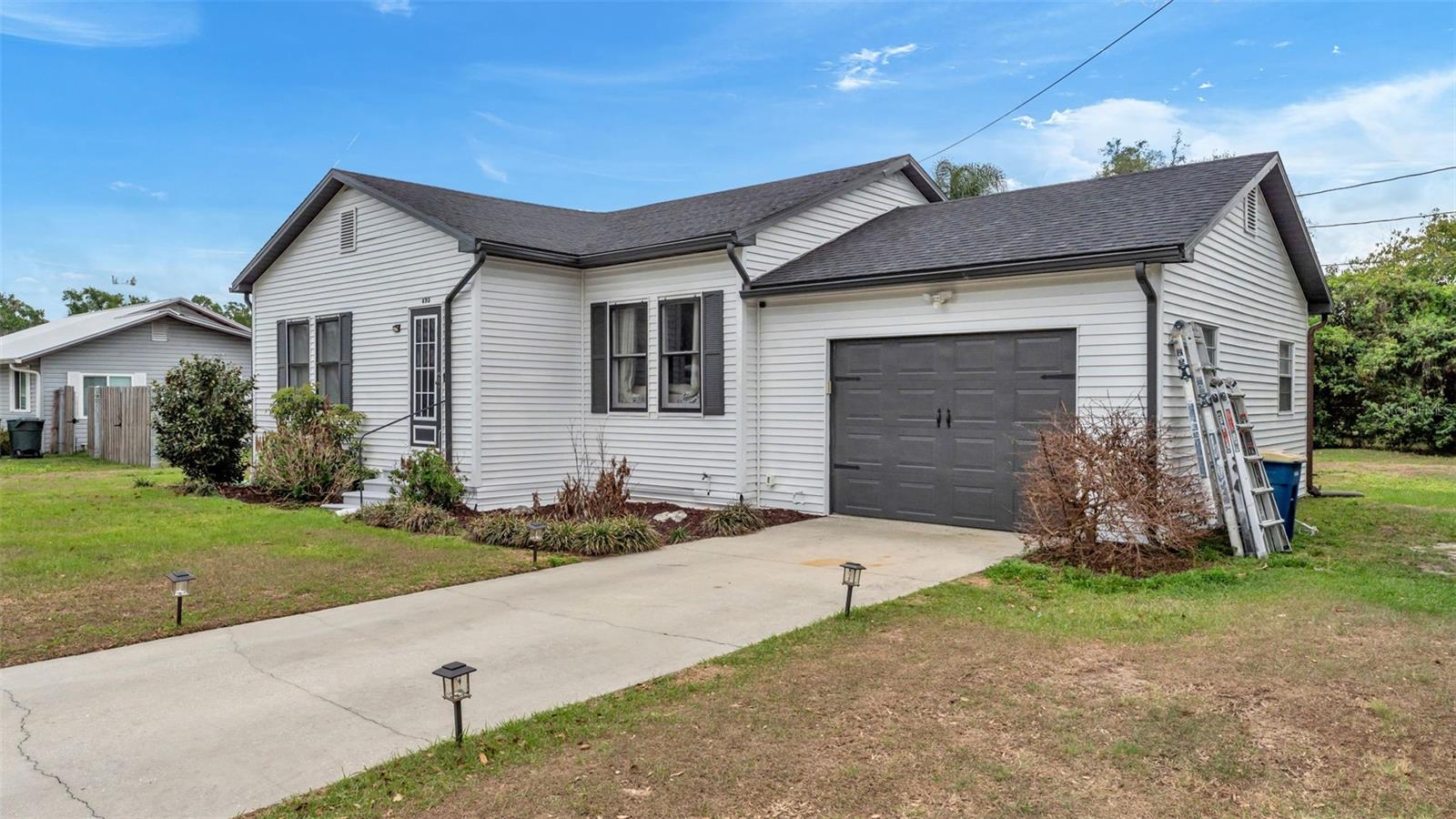 Image 4 of 33 For 495 Plumosa Street