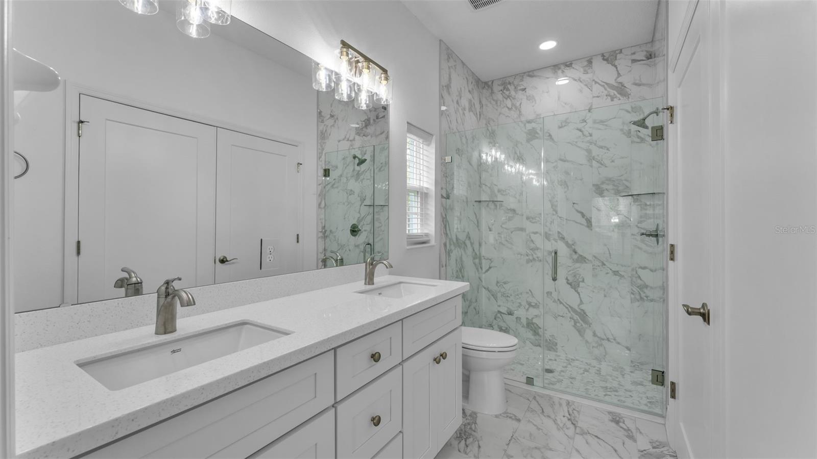 Image 22 of 35 For 1315 Frances Ave