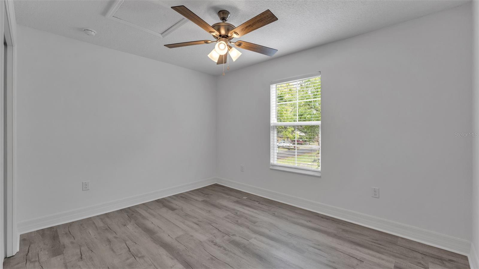 Image 25 of 35 For 1315 Frances Ave