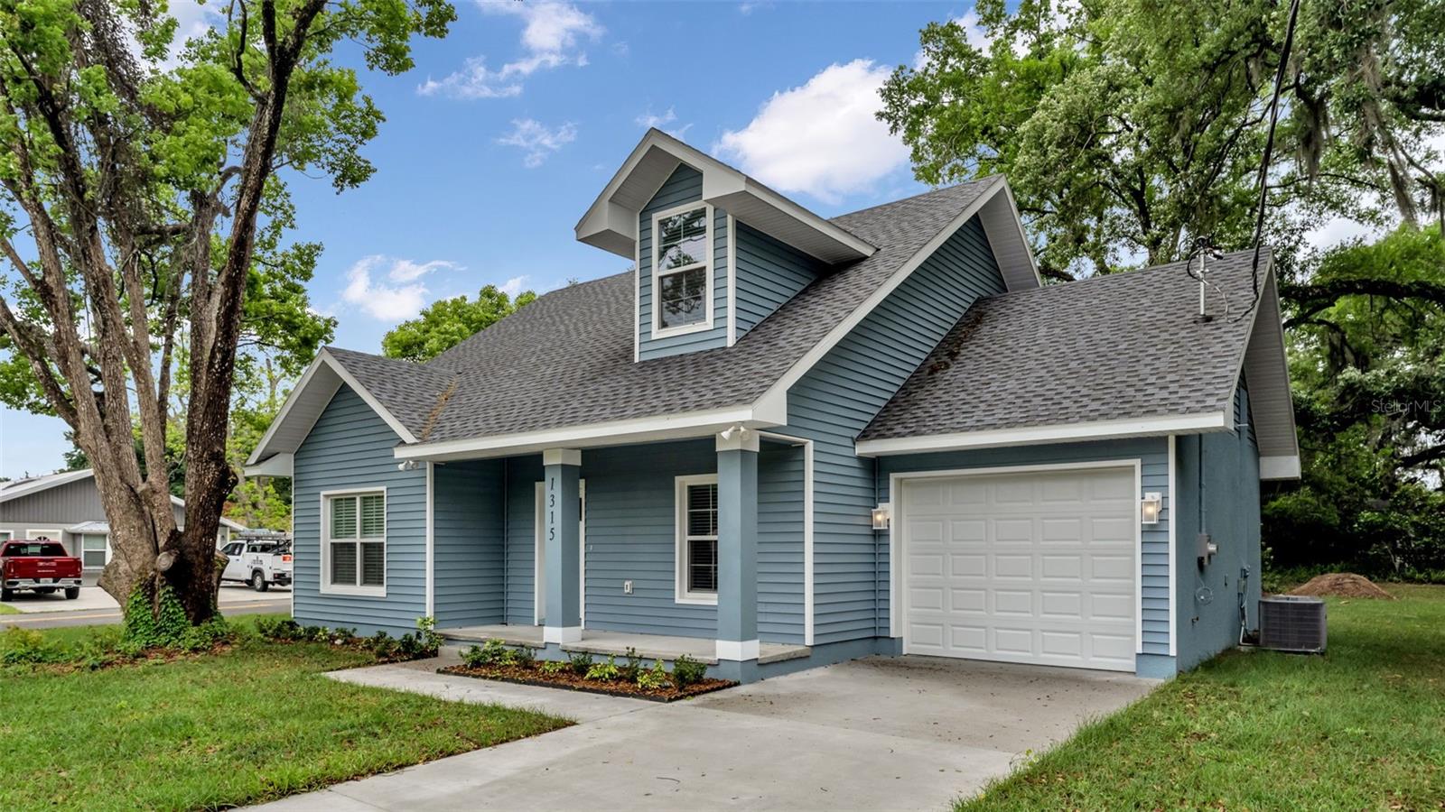 Image 3 of 35 For 1315 Frances Ave