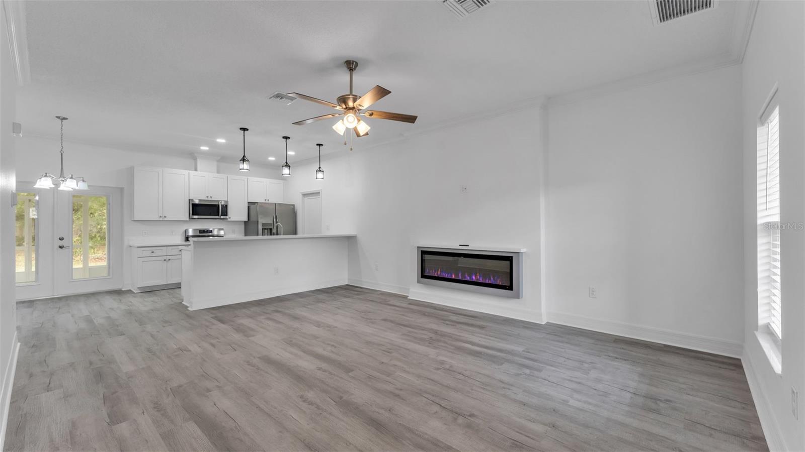 Image 8 of 35 For 1315 Frances Ave