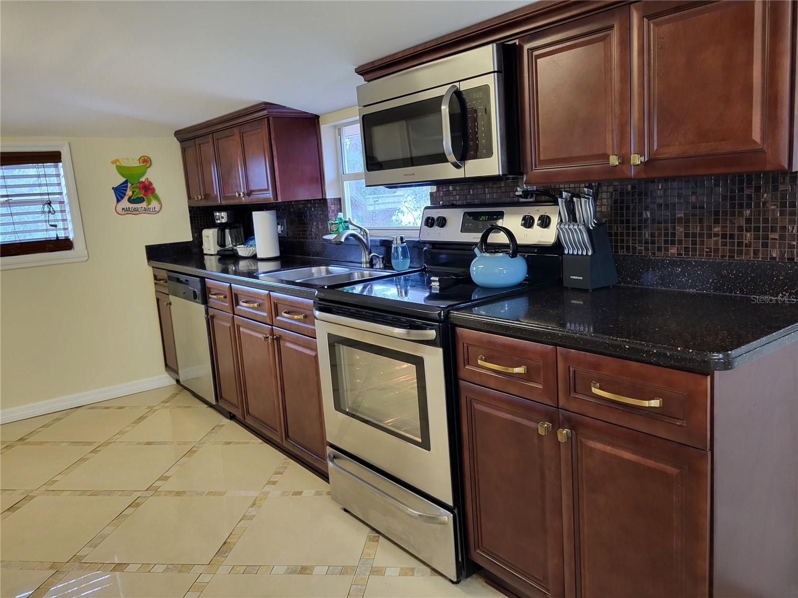 Image 19 of 43 For 232 Cypress Street