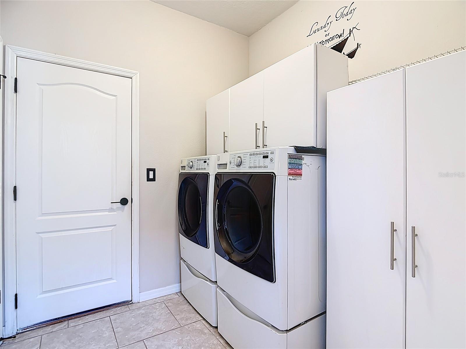 Image 40 of 73 For 1952 Wind Meadows Drive