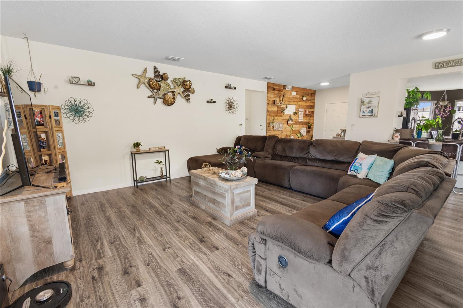 Image 6 of 47 For 5840 Grey Heron Drive