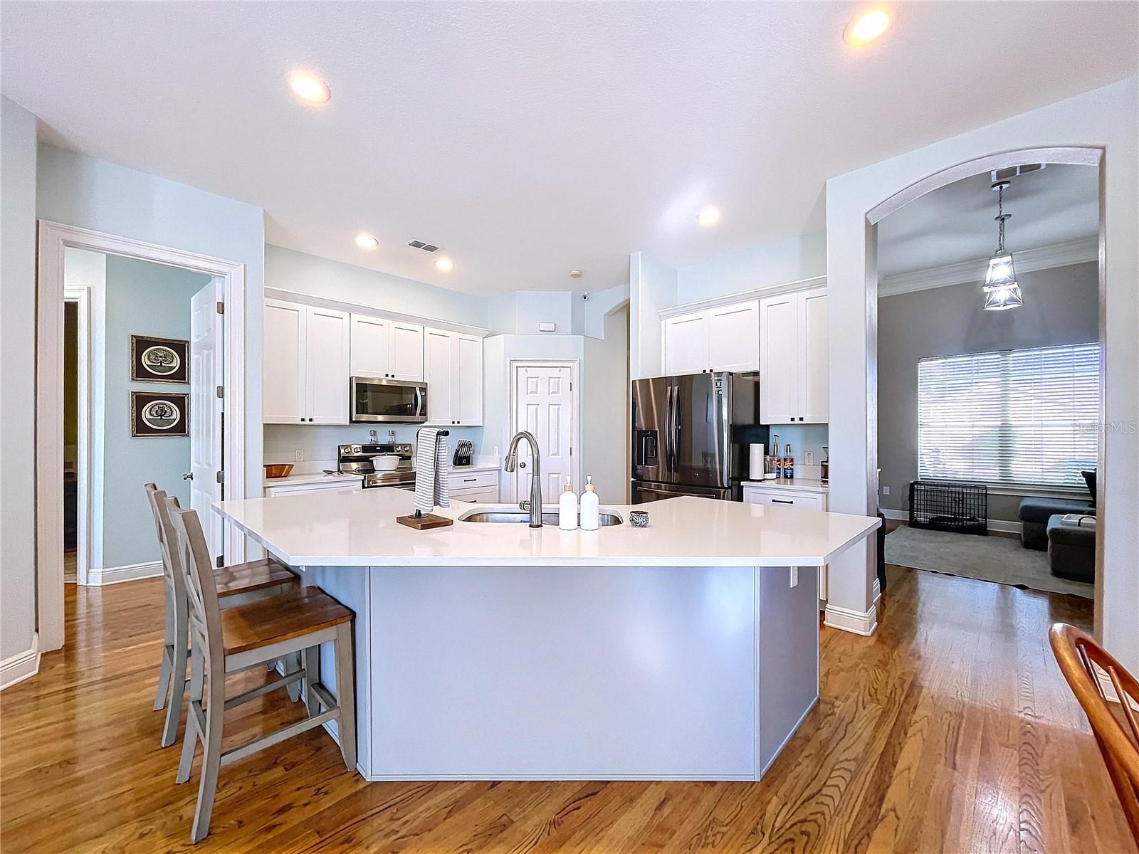 Listing photo id 30 for 5825 High Ridge Loop