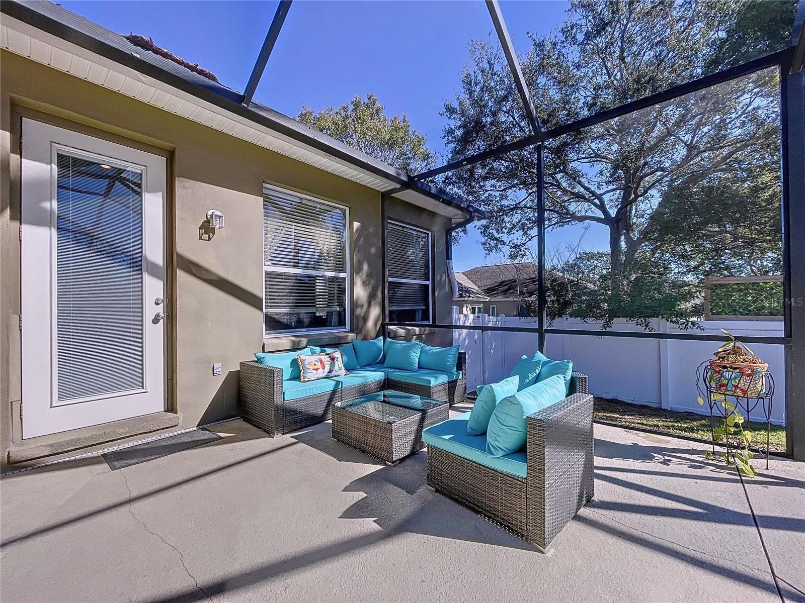 Listing photo id 5 for 5825 High Ridge Loop