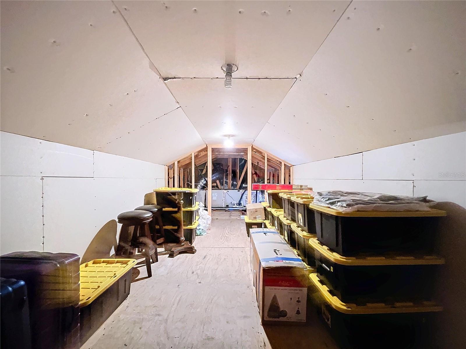 Listing photo id 81 for 5825 High Ridge Loop