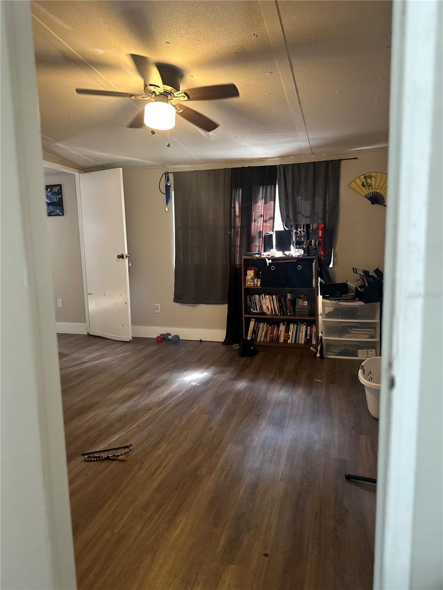 Image 10 of 14 For 5230 Woodville Street