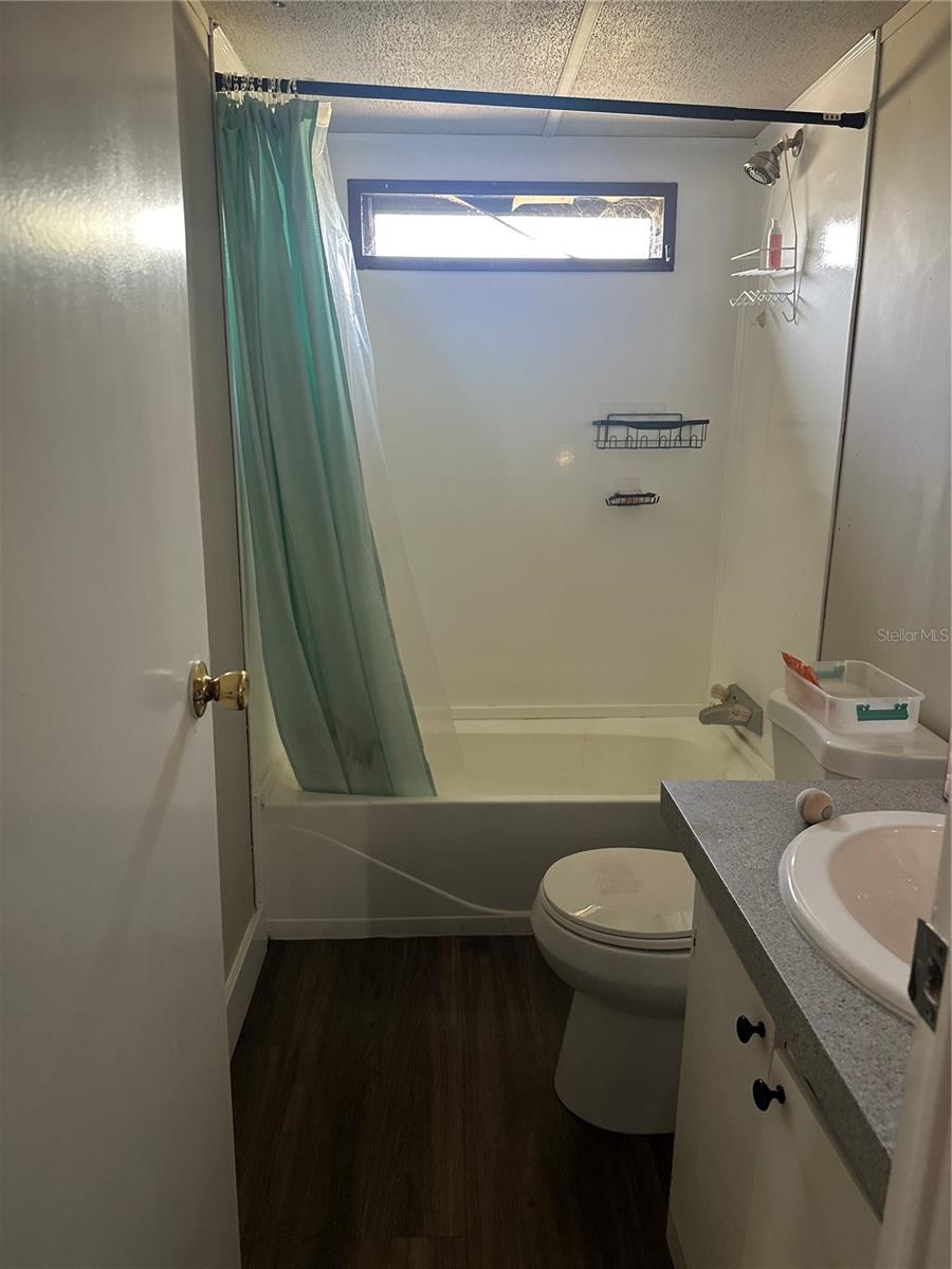 Image 12 of 14 For 5230 Woodville Street