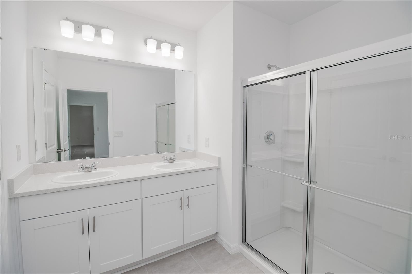 Image 12 of 27 For 2068 Babbling Brook Boulevard