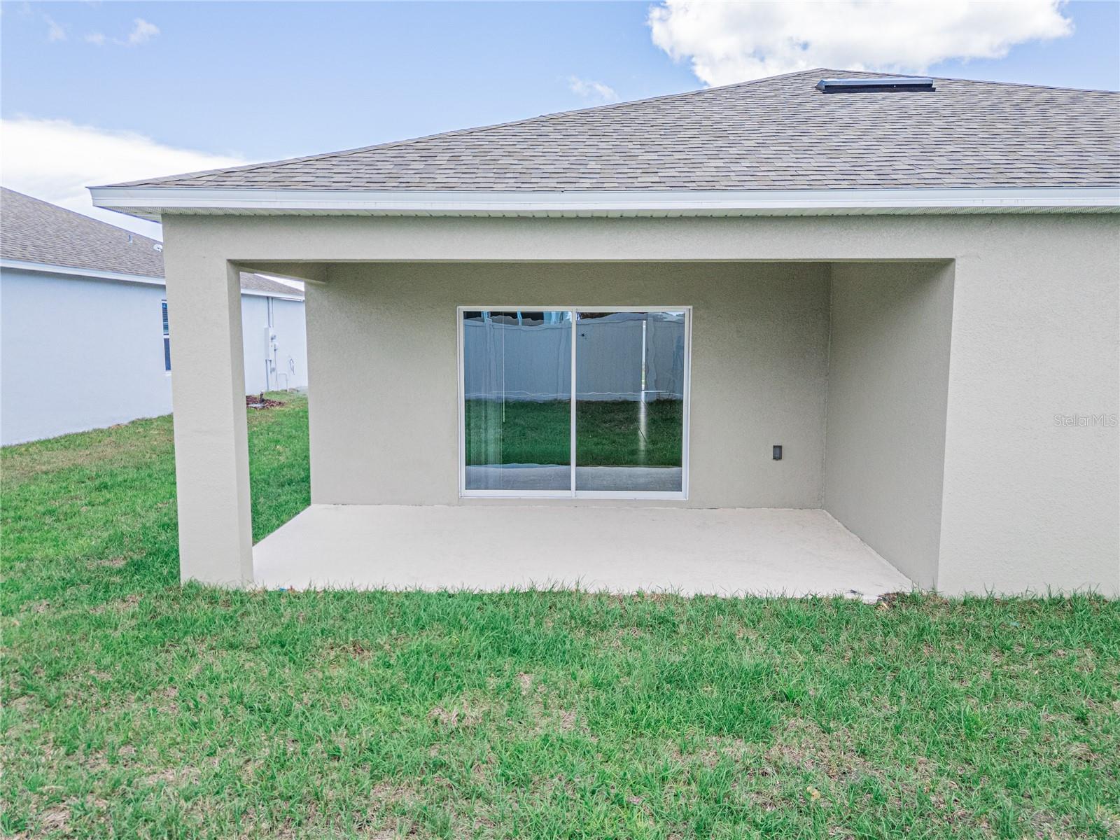 Image 21 of 27 For 2068 Babbling Brook Boulevard