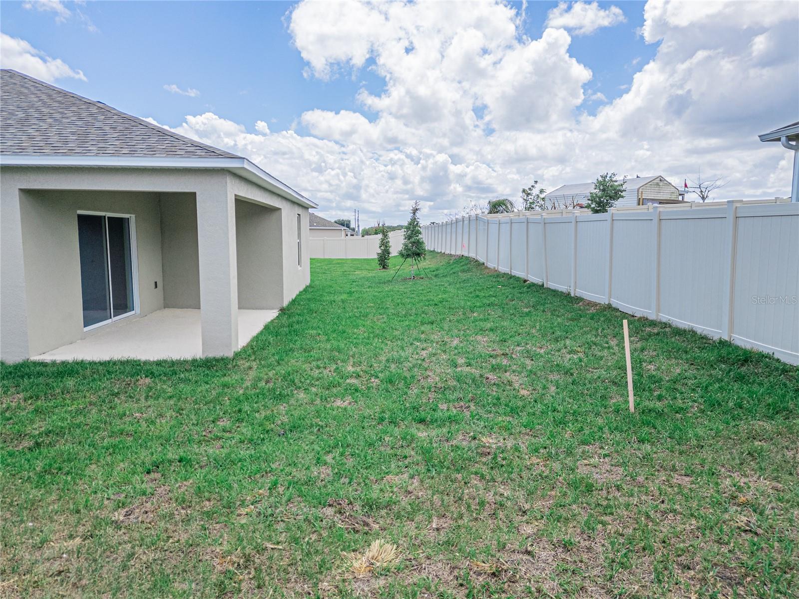 Image 22 of 27 For 2068 Babbling Brook Boulevard