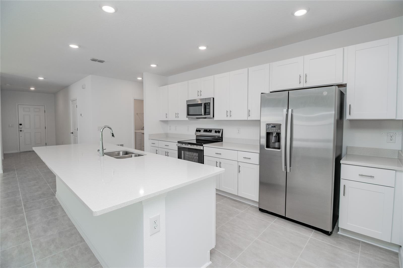 Image 7 of 27 For 2068 Babbling Brook Boulevard