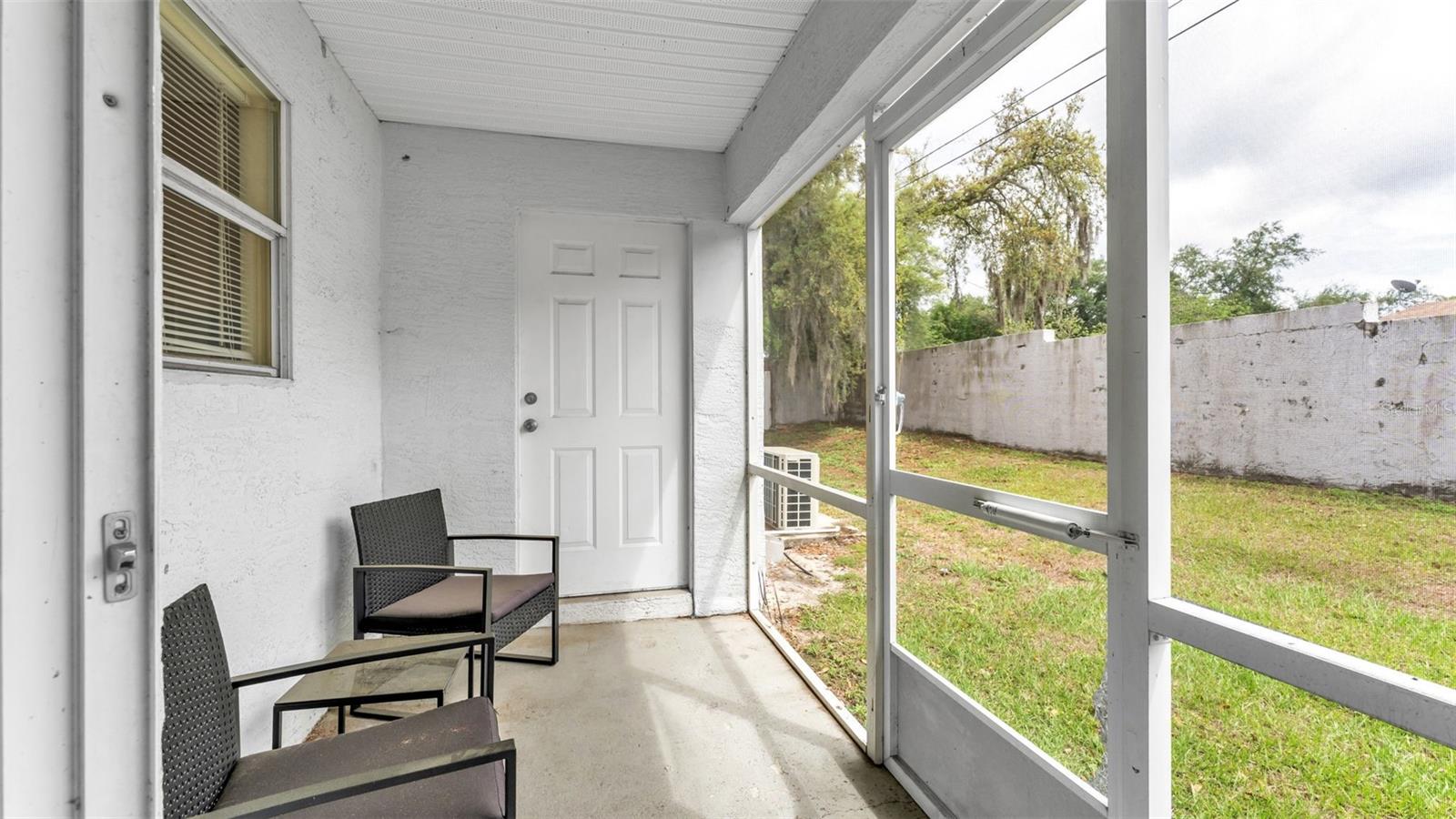 Image 23 of 26 For 222 Carpenters Way 62