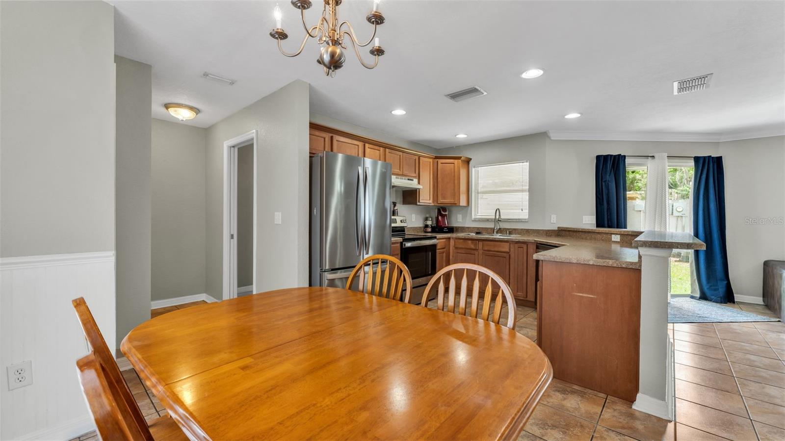 Image 9 of 26 For 222 Carpenters Way 62