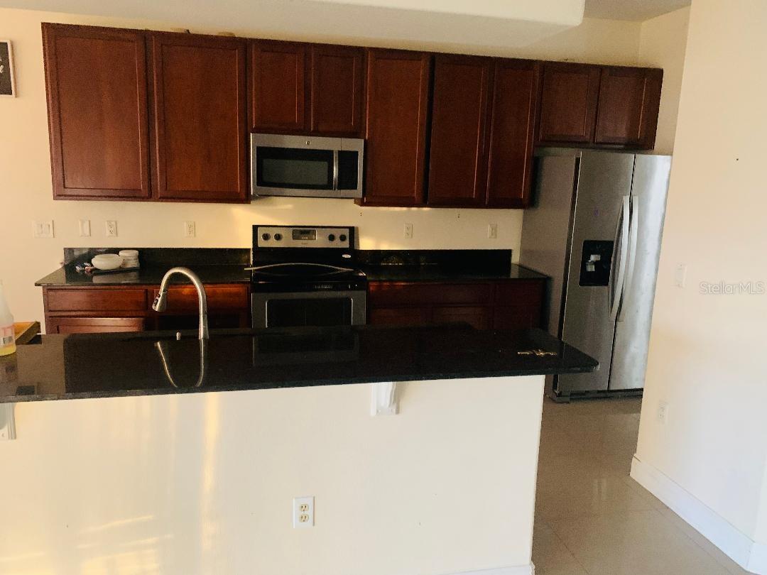 Image 2 of 9 For 2454 Hamlet Circle