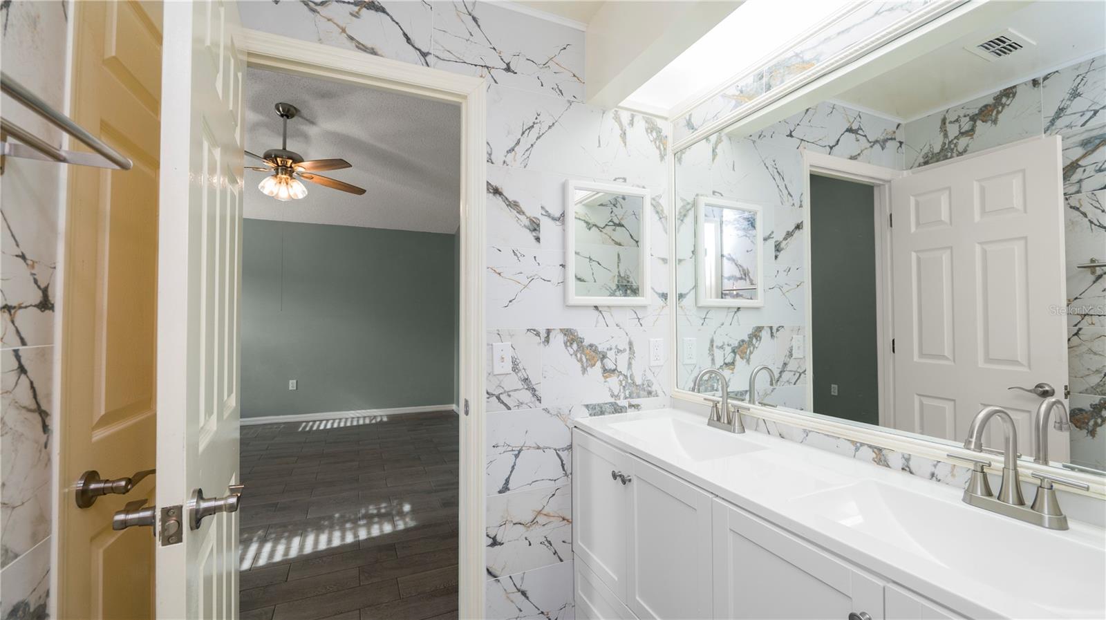 Image 28 of 56 For 3405 Tanager Lane W