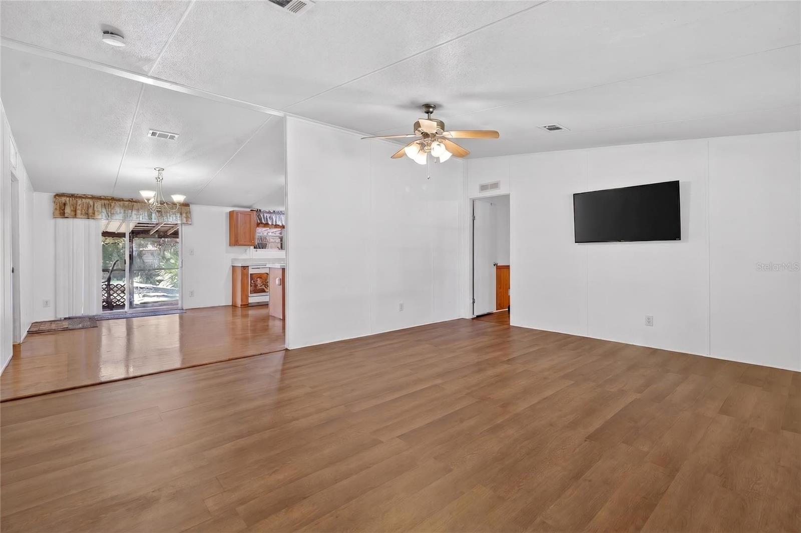 Image 10 of 63 For 227 Cracker Lane