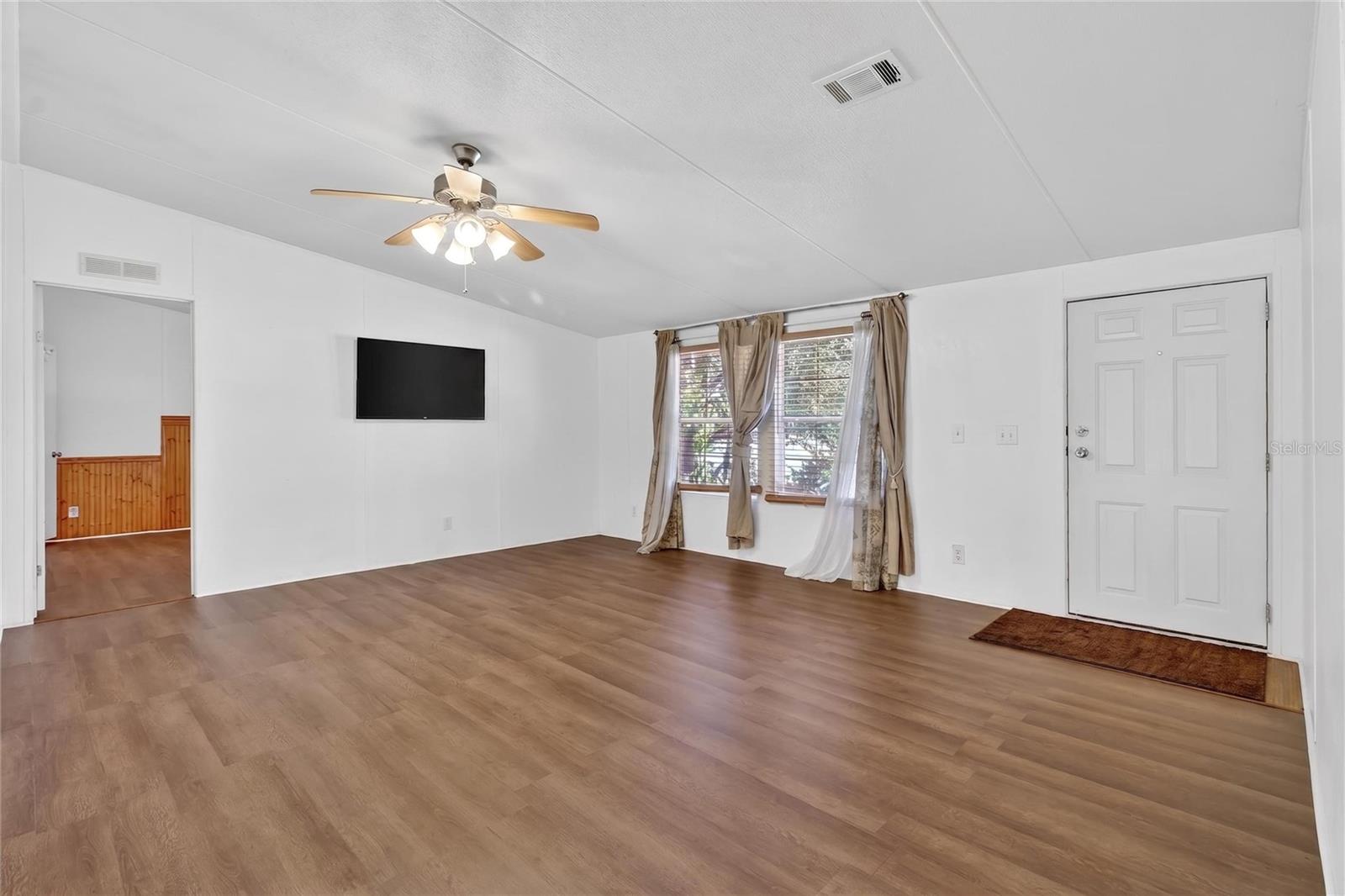 Image 11 of 63 For 227 Cracker Lane