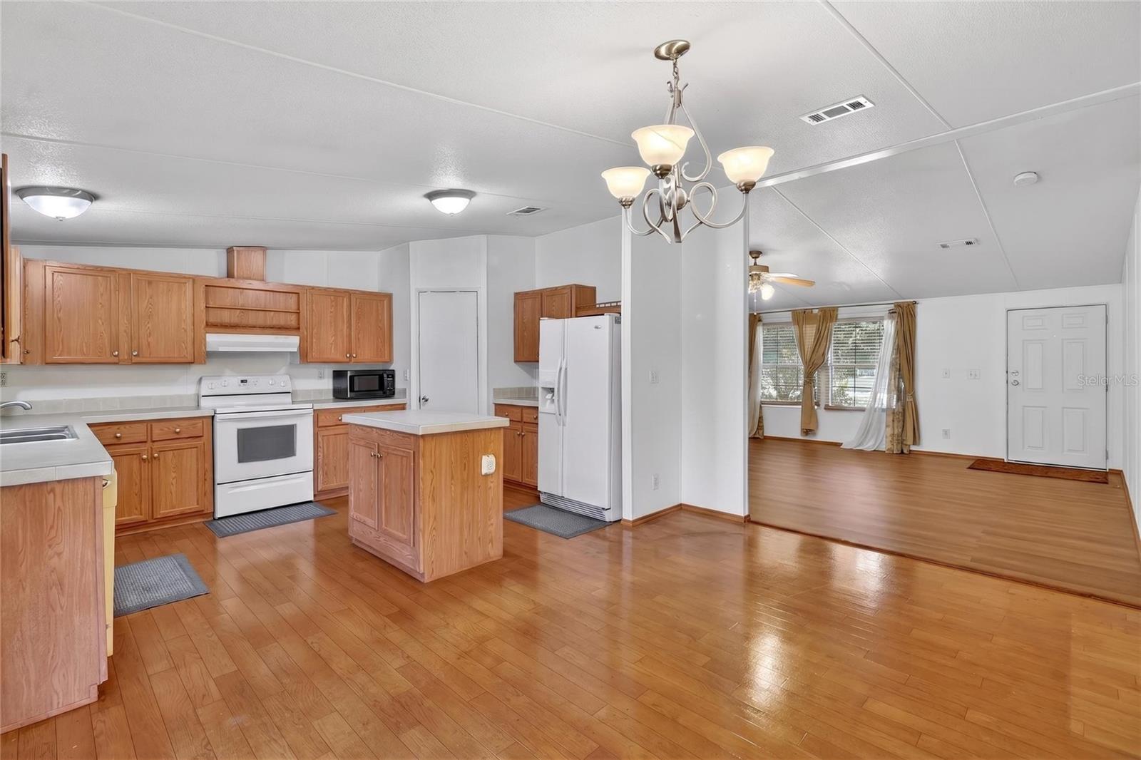 Image 16 of 63 For 227 Cracker Lane