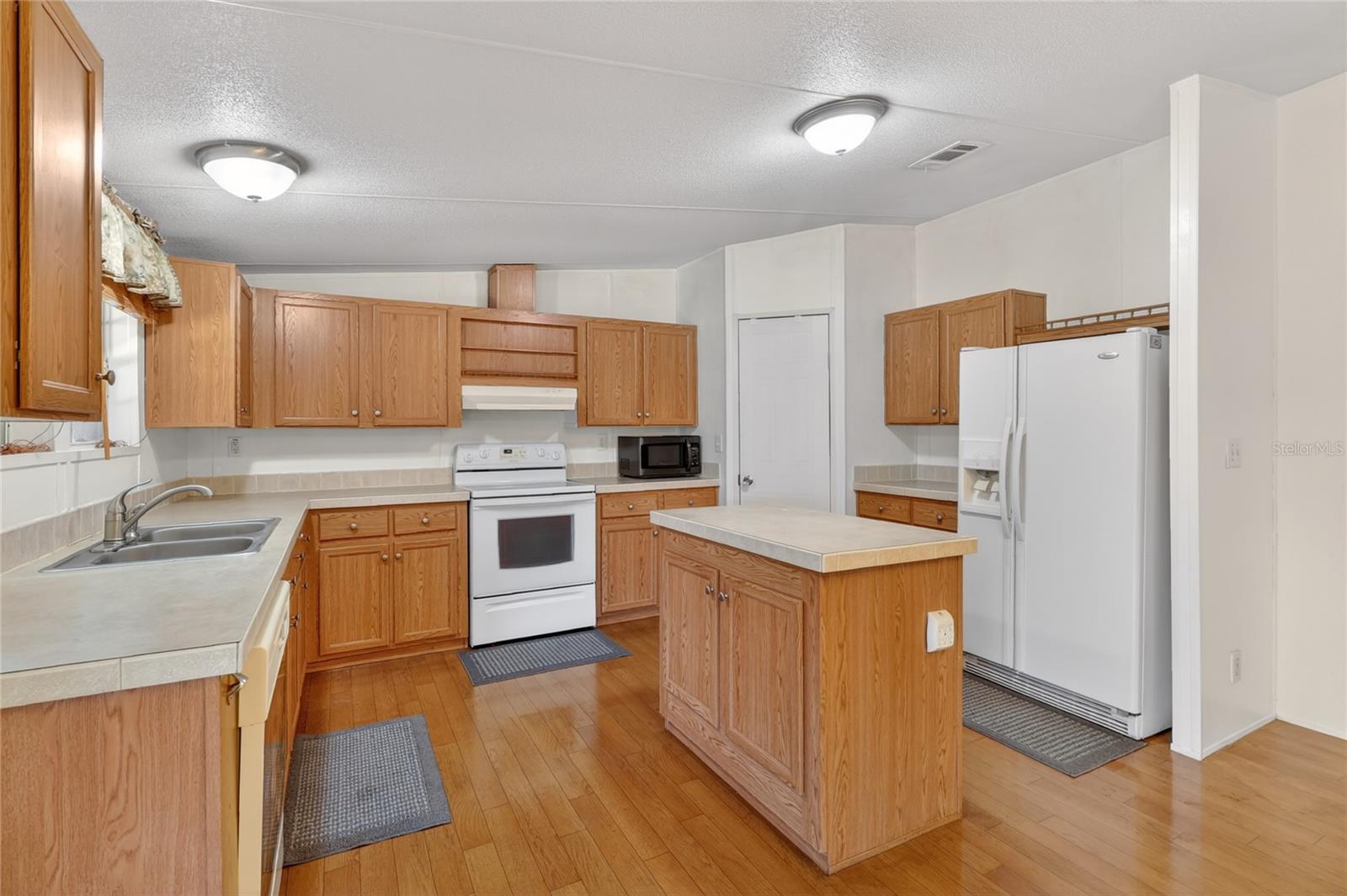 Image 19 of 63 For 227 Cracker Lane