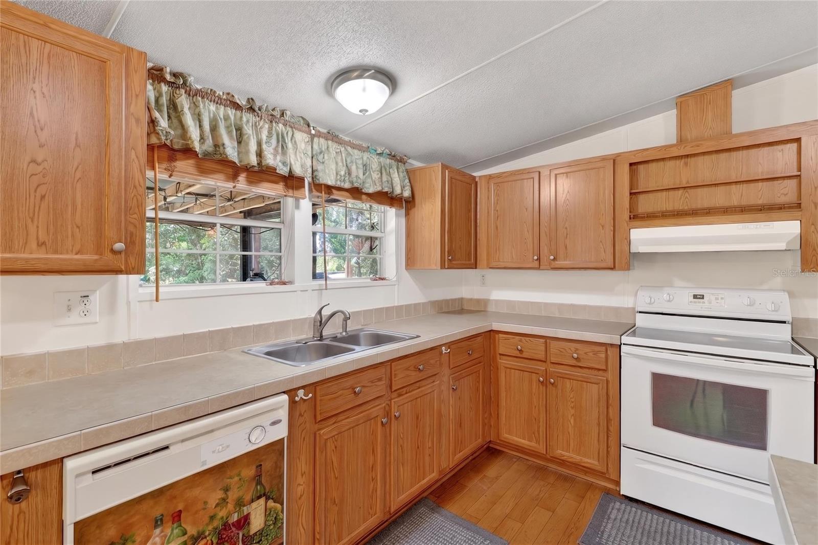 Image 20 of 63 For 227 Cracker Lane