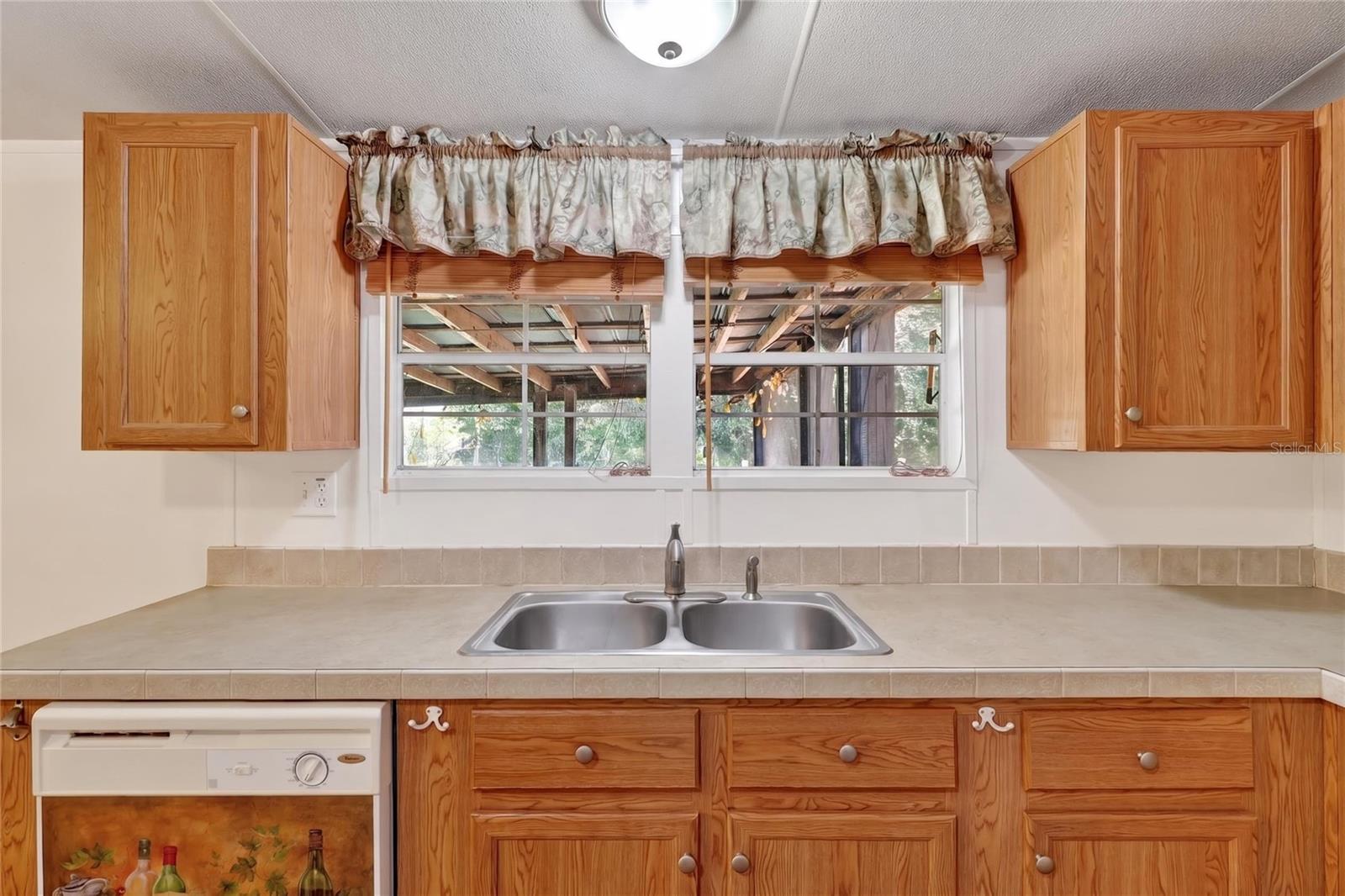 Image 21 of 63 For 227 Cracker Lane