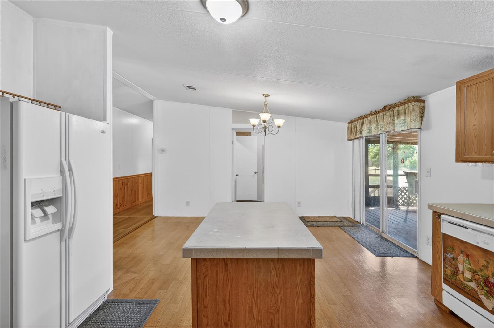 Image 24 of 63 For 227 Cracker Lane