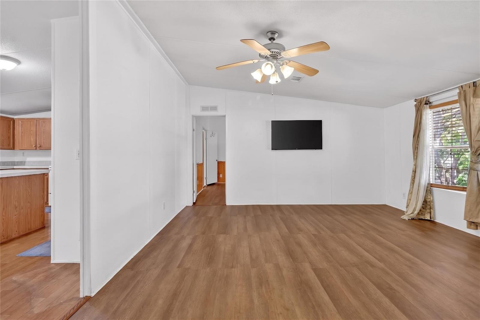 Image 25 of 63 For 227 Cracker Lane