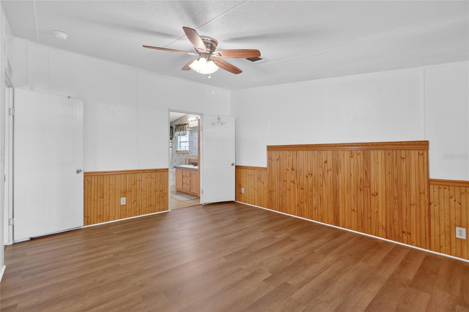 Image 28 of 63 For 227 Cracker Lane