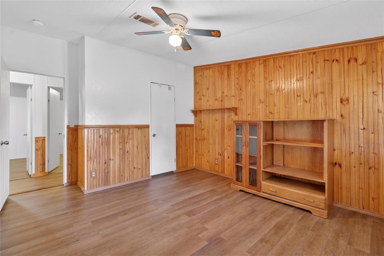 Image 44 of 63 For 227 Cracker Lane